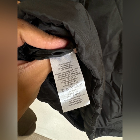 Socialite Women’s Black Quilted Vest Full-zip Light Size XL - Picture 3 of 9